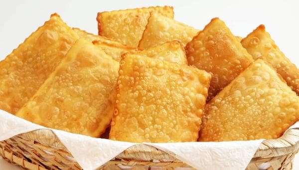 Pastéis (Carne e Queijo)